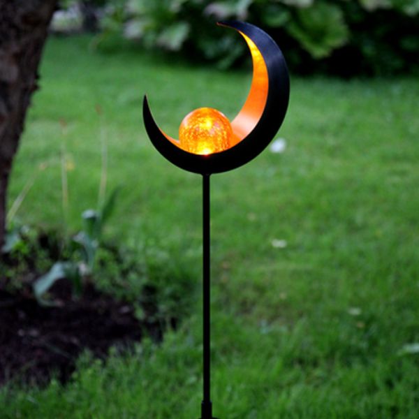 Solar decoration for Moon shape garden