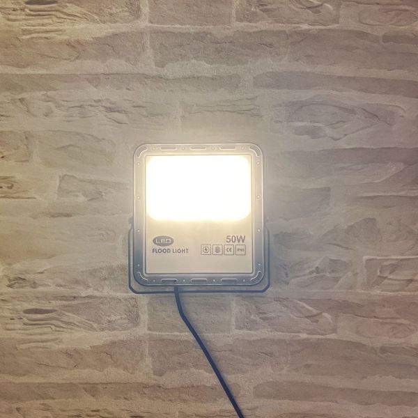 50W LED floodlight Warm white 2200°K IP65